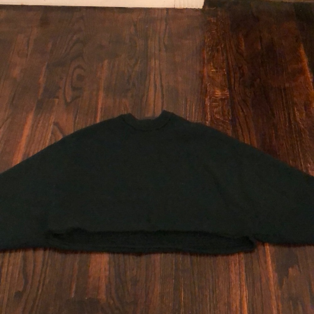 Cropped Sweatshirt - Picture 3 of 3